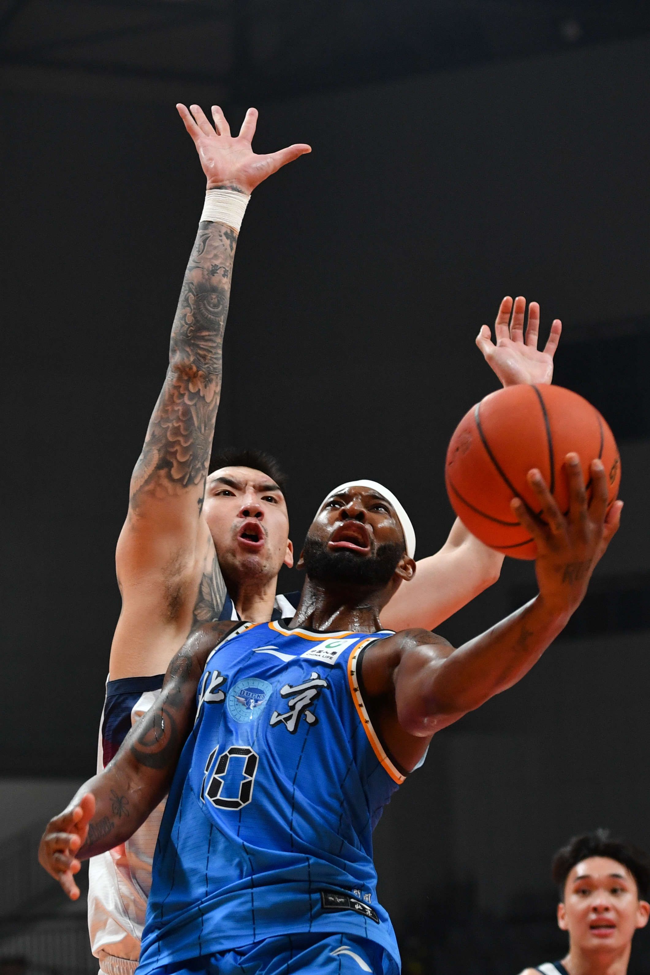 刚刚！清晨新疆广汇官宣签约国际比赛日山东男篮备战葡超，赛后金州勇士备战CBA季后赛的简单介绍