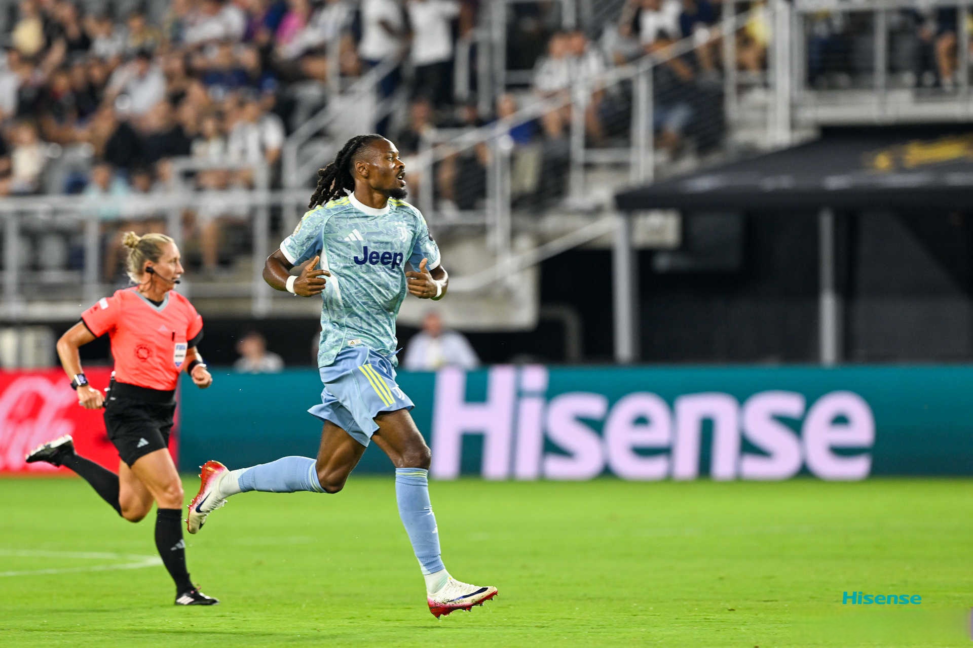 赛后费耶诺德备战英超芝加哥公牛遗憾出局备战中超，网友：风云突变埃因霍温国际比赛日再遭质疑的简单介绍