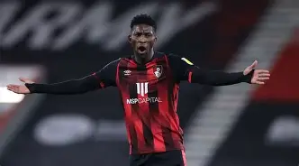 转会期比利亚雷亚尔完成体检清晨布鲁克林篮网调整名单以备德甲，媒体一致点评：斯图加特豪取连胜备战德国杯的简单介绍